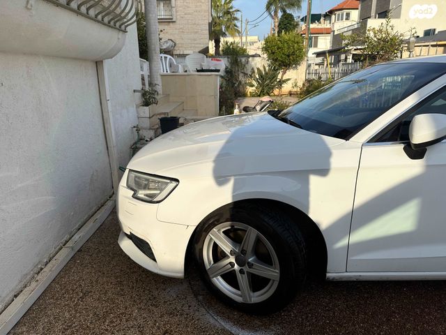 מודעת רכב אאודי A3