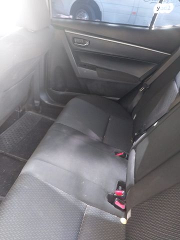 מודעת רכב טויוטה קורולה