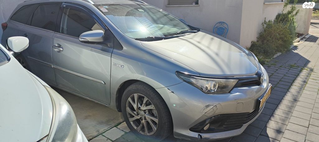 מודעת רכב טויוטה אוריס