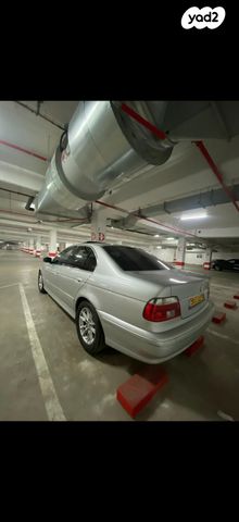 מודעת רכב ב מ וו סדרה 5