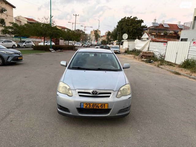 מודעת רכב טויוטה קורולה