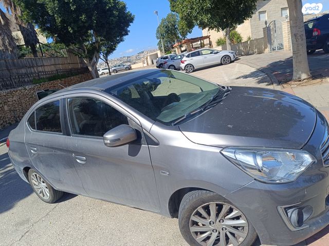 מודעת רכב מיצובישי אטראז'