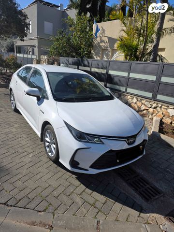 מודעת רכב טויוטה קורולה