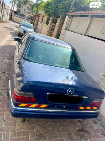 מודעת רכב מרצדס-בנץ E-class