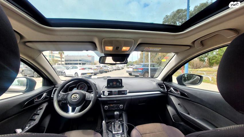 מודעת רכב מאזדה 3