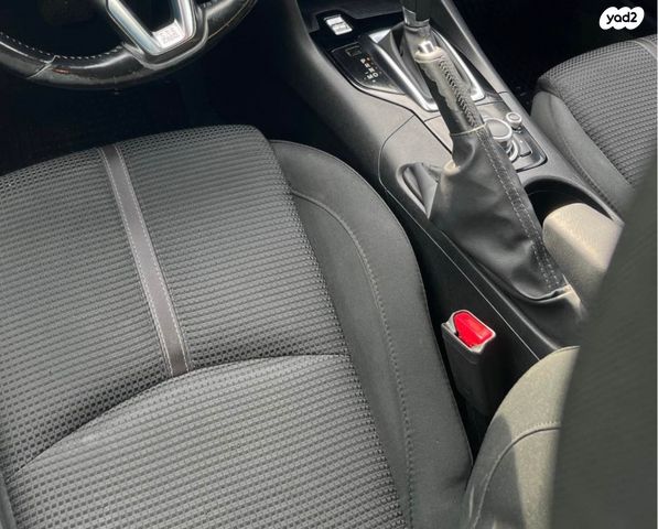 מודעת רכב מאזדה 3