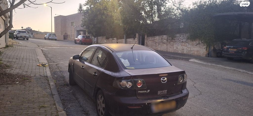 מודעת רכב מאזדה 3