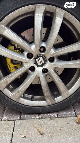 מודעת רכב סיאט לאון