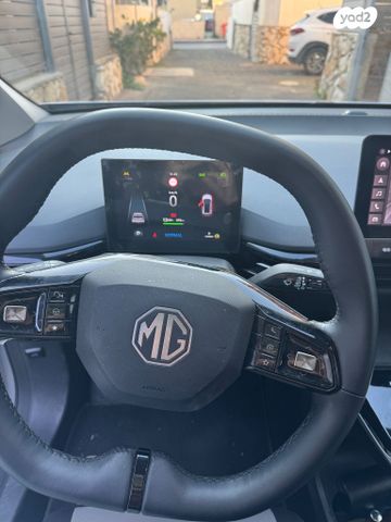 מודעת רכב אם ג'י MG4