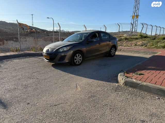 מודעת רכב מאזדה 3