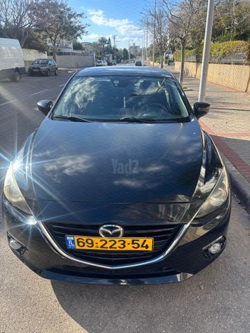 מודעת רכב מאזדה 3