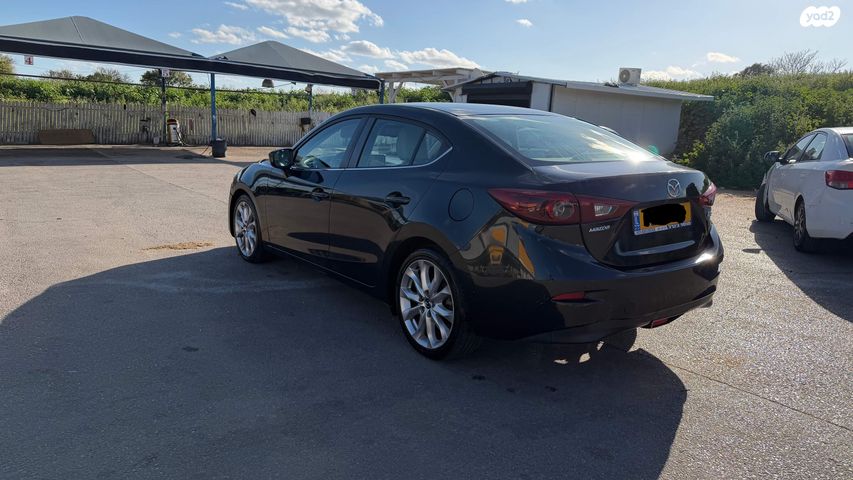 מודעת רכב מאזדה 3