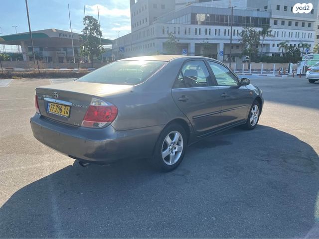מודעת רכב טויוטה קאמרי