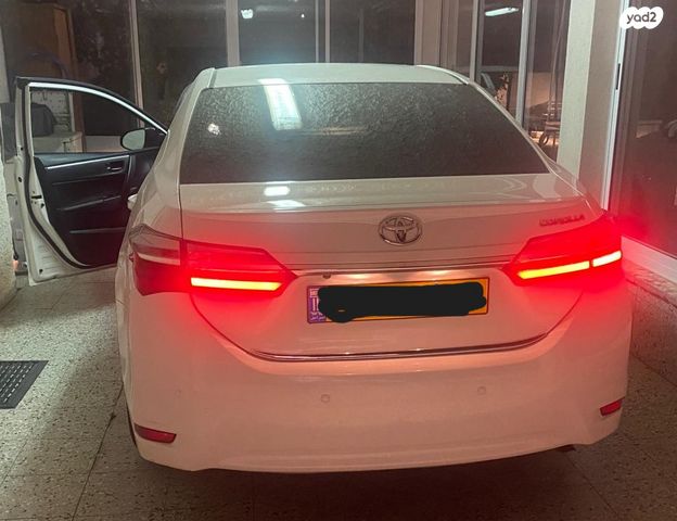 מודעת רכב טויוטה קורולה