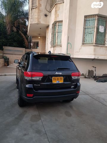 מודעת רכב ג'יפ גרנד צ'ירוקי