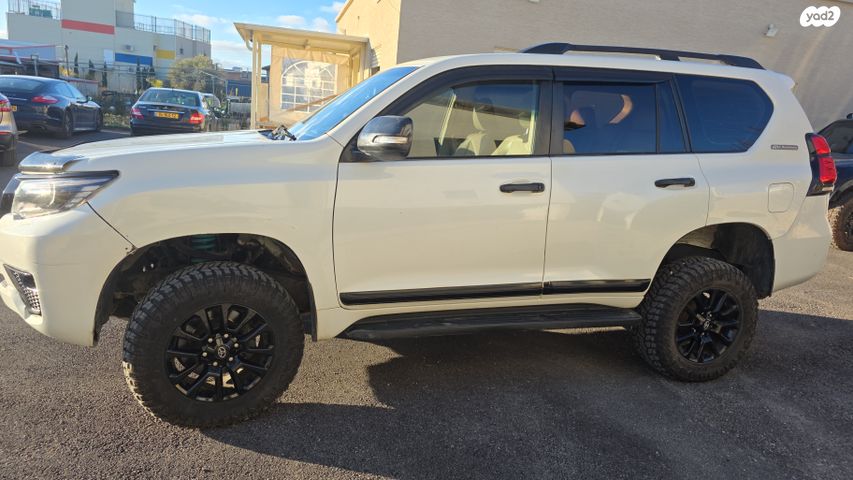 מודעת רכב טויוטה לנד קרוזר