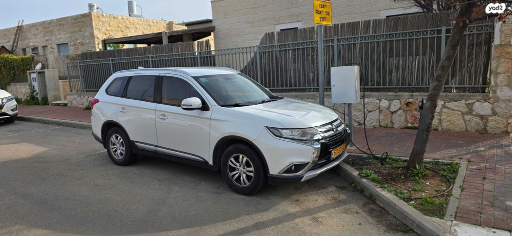 מודעת רכב מיצובישי אאוטלנדר