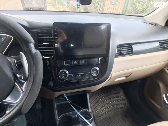 מודעת רכב מיצובישי אאוטלנדר