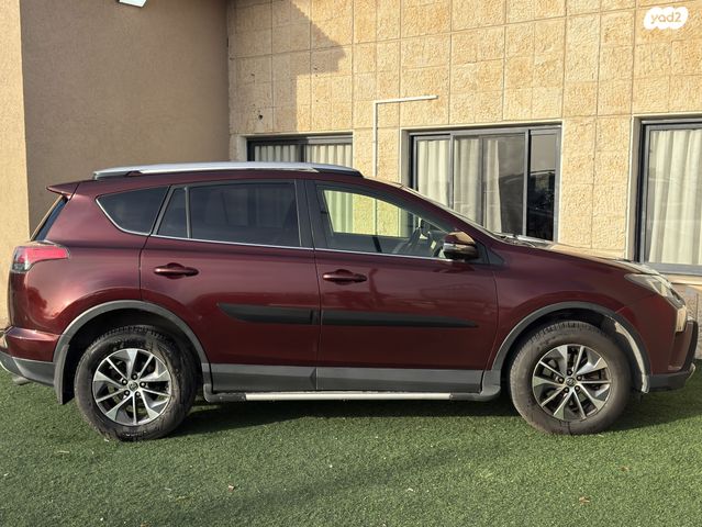 מודעת רכב טויוטה RAV4