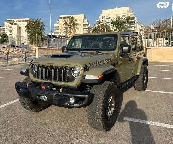 מודעת רכב ג'יפ רנגלר