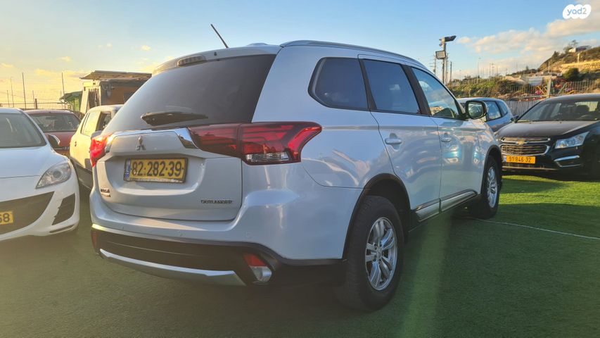 מודעת רכב מיצובישי אאוטלנדר 1