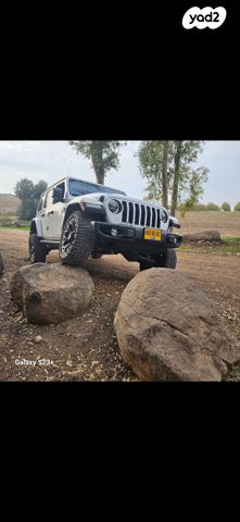 מודעת רכב ג'יפ רנגלר