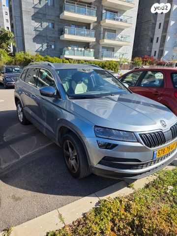 מודעת רכב סקודה קארוק