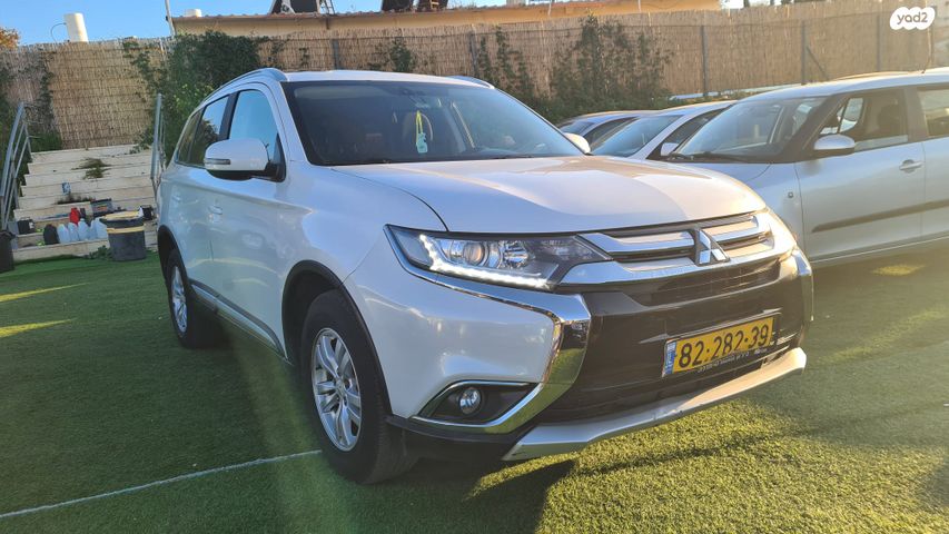 מודעת רכב מיצובישי אאוטלנדר 2