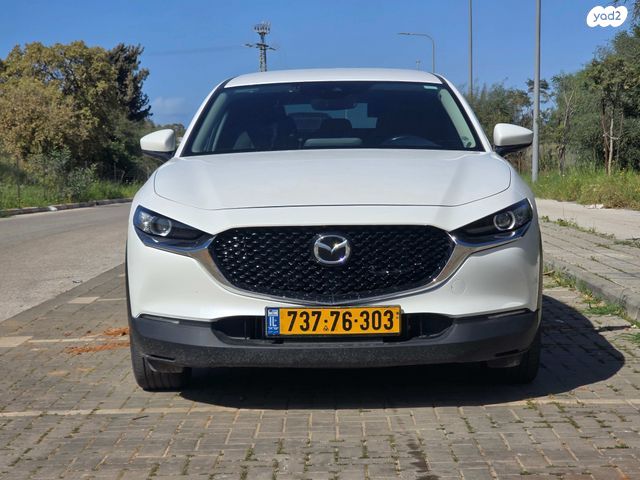 מודעת רכב מאזדה CX-30