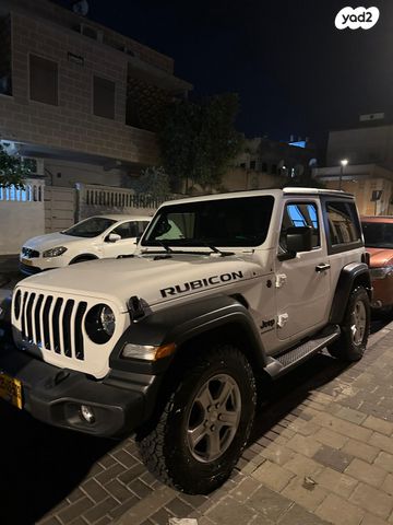 מודעת רכב ג'יפ רנגלר