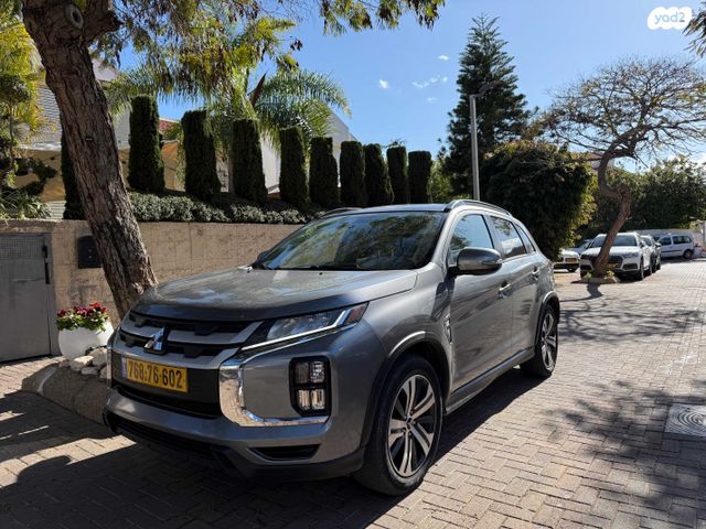 מודעת רכב מיצובישי ASX