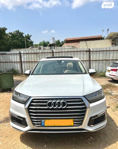 מודעת רכב אאודי Q7
