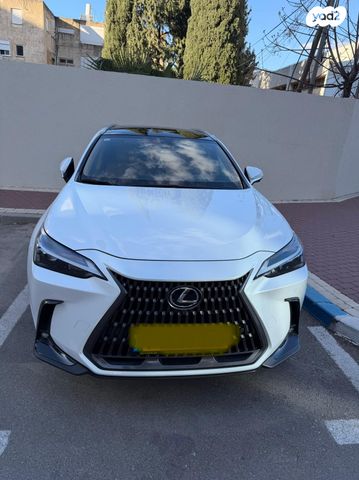 מודעת רכב לקסוס NX