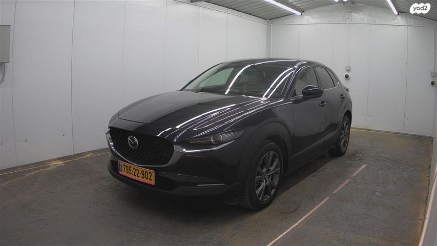 מודעת רכב מאזדה CX-30
