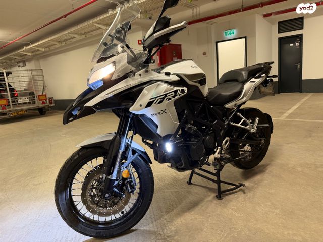 מודעת רכב בנלי TRK502X