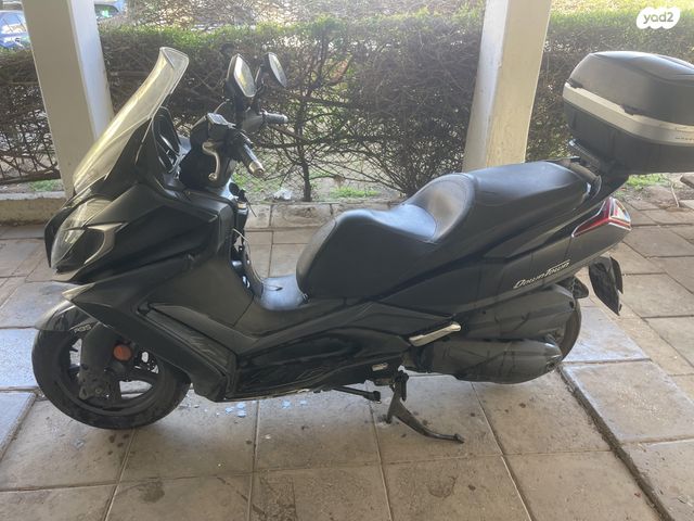 מודעת רכב קימקו דאון-טאון 250