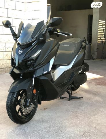 מודעת רכב סאן יאנג קרוזים 300