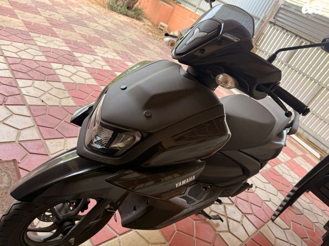 מודעת רכב ימאהה RayZR 125