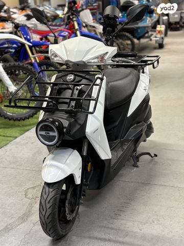 מודעת רכב סאן יאנג אחר