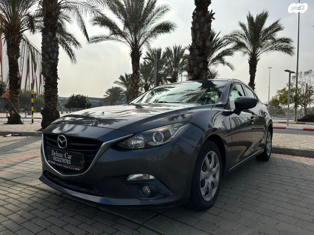 מודעת רכב מאזדה 3