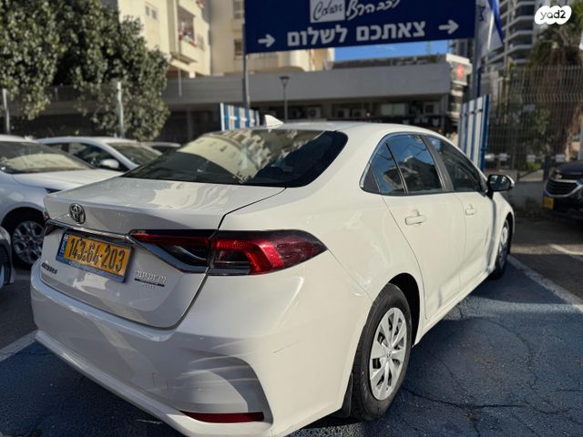 מודעת רכב טויוטה קורולה 1