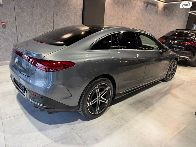 מודעת רכב מרצדס-בנץ EQE