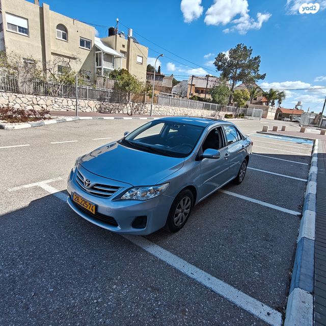 מודעת רכב טויוטה קורולה
