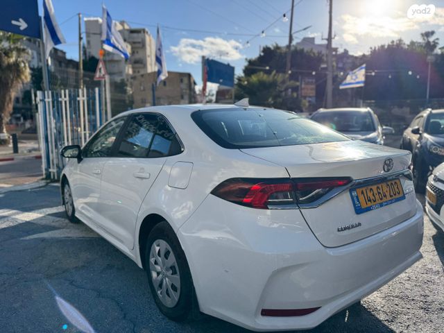 מודעת רכב טויוטה קורולה