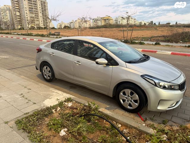 מודעת רכב קיה פורטה 