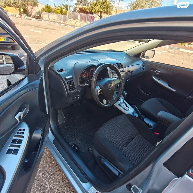 מודעת רכב טויוטה קורולה 2