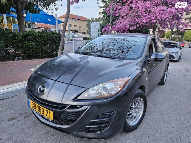 מודעת רכב מאזדה 3
