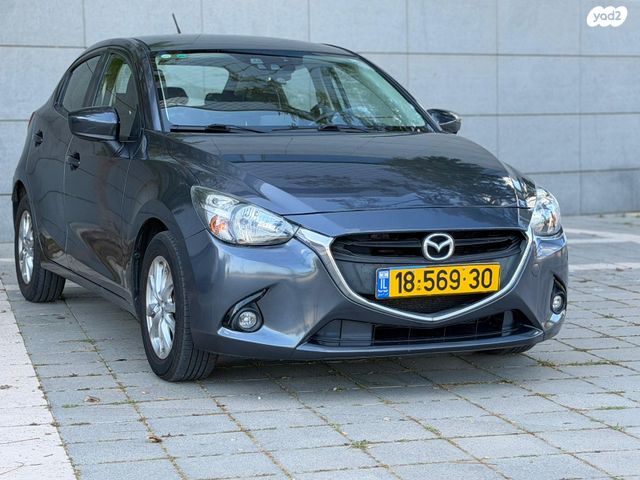 מודעת רכב מאזדה 2