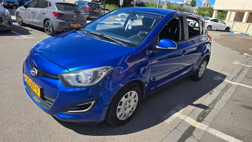 מודעת רכב יונדאי i20