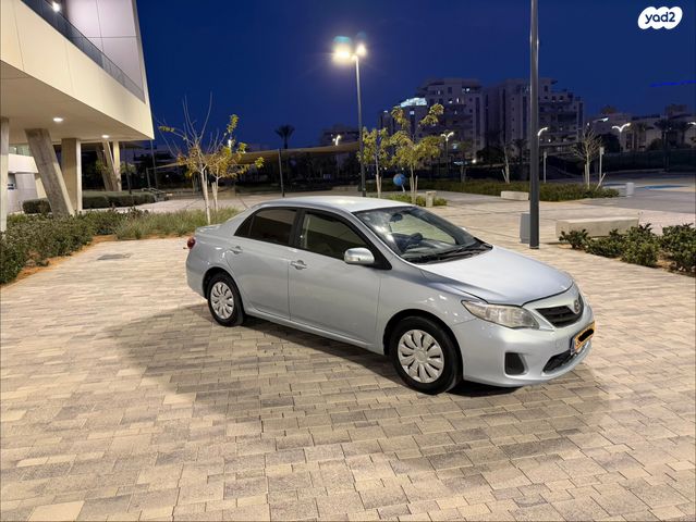 מודעת רכב טויוטה קורולה